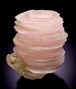 ggeology:  Calcite with Quartz // Huanggang Mine, Inner Mongolia, China