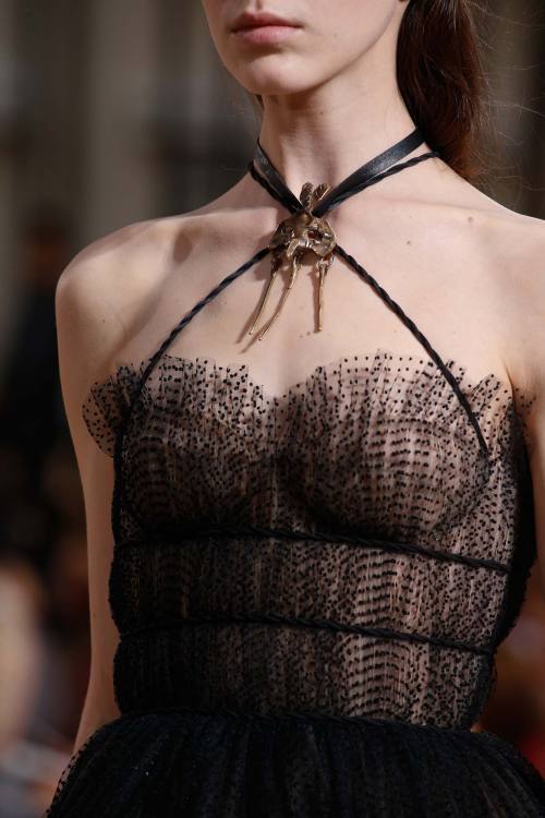 forlikeminded:    Valentino - Haute Couture - Fall 2015   