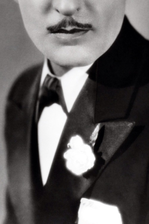 meinthefifties: Cinematic men of the 1920’s and their beautiful attire.