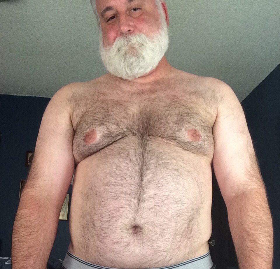 den260371:  Sexy Dad 😍🐻🔥