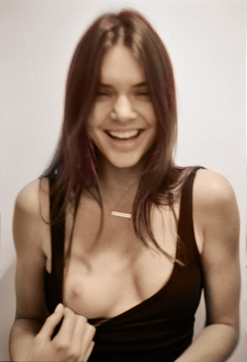 celebgoodies: hotcelebshd:  More of her: Kendall Jenner  http://celebgoodies.tumblr.com 