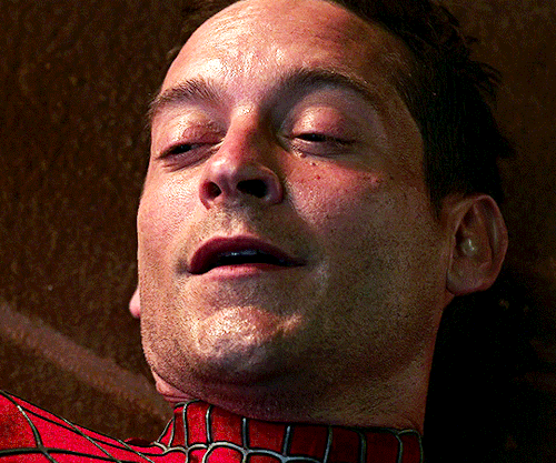 maguires:Tobey Maguire as Peter Parker/Spider-Man in SPIDER-MAN: NO WAY HOME (2021) dir. Jon Watts 