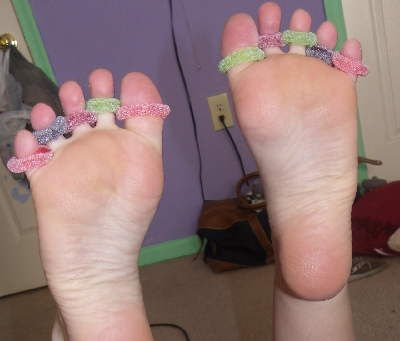 nice-feet:   