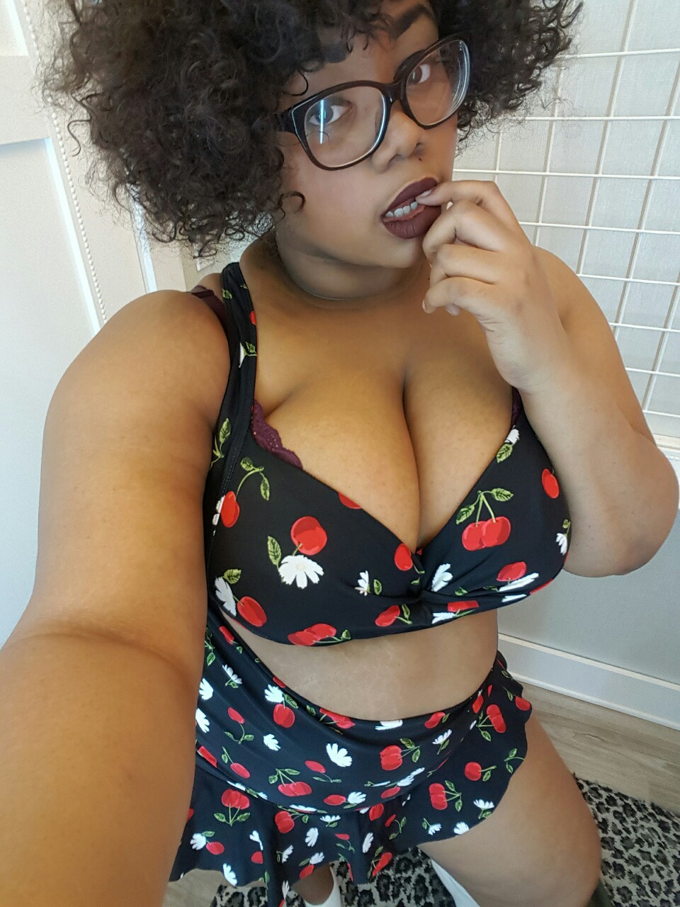 bustyspice:  afatblackfairy:  Tried on a Torrid bikini. It was fun ^_^  😍😍😍