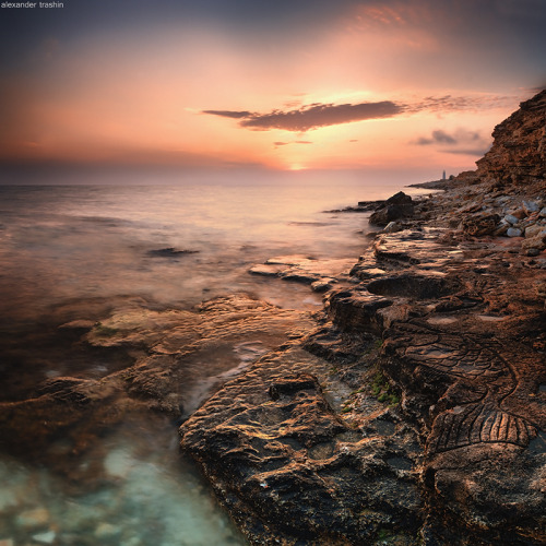 landscapelifescape:Crimea, Ukraine by Trashins