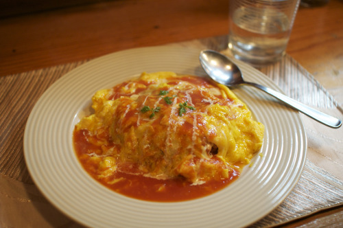 オムライス Omu-rice (by 森井ゴンザレス)