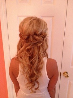 Prom hairstyles for medium hair