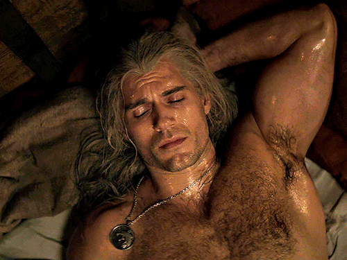 bi-jaskier:  some shirtless geralt as requested (and some touching)