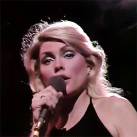 jeanhagen:Debbie Harry preforming One Way Or Another (1979)