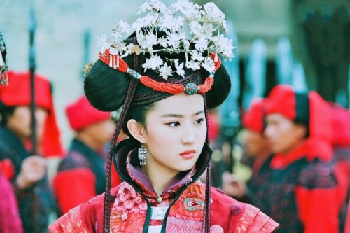 Liu Yifei 刘亦菲 in 2004