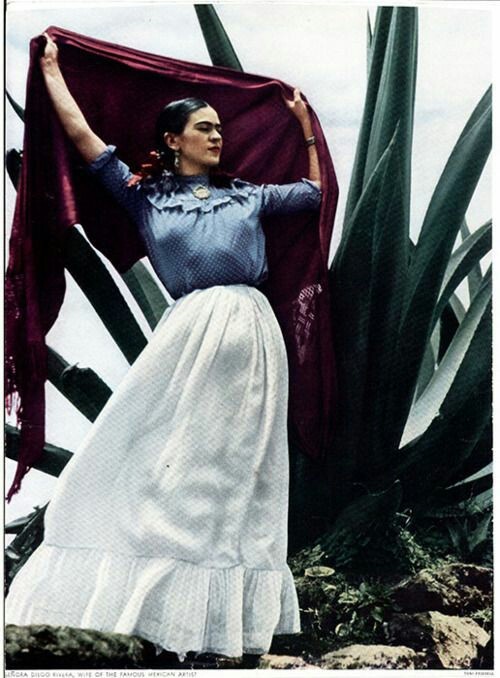 laceja-defrida:  Vive, rie, goza y ¡Viva la vida!  Bienvenido 2016