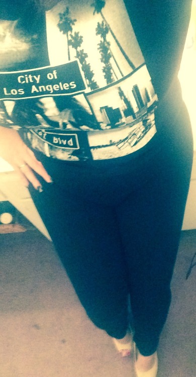 divathickness:  Stepping out to get my hair done 💋 #happysaturday