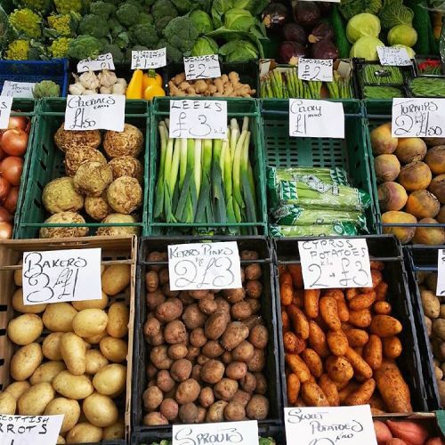 Just got back from my weekly trip to the Grassmarket Saturday Market. So much fresh produce to choos