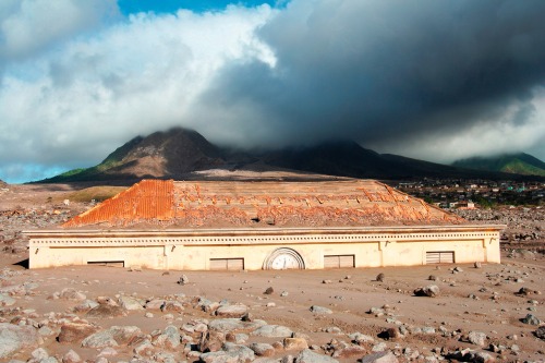 Plymouth courthouse building, Montserrat, When the Soufrière Hills volcano erupted in July 19