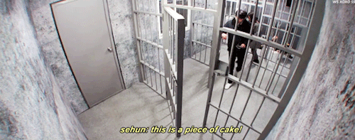 whenxoxosmilesunshines:sehun’s skill in picking locks probably comes from baekhyun and chanyeol