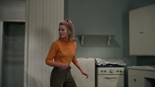 slizri: Corrie BratterBarefoot In The Park1967