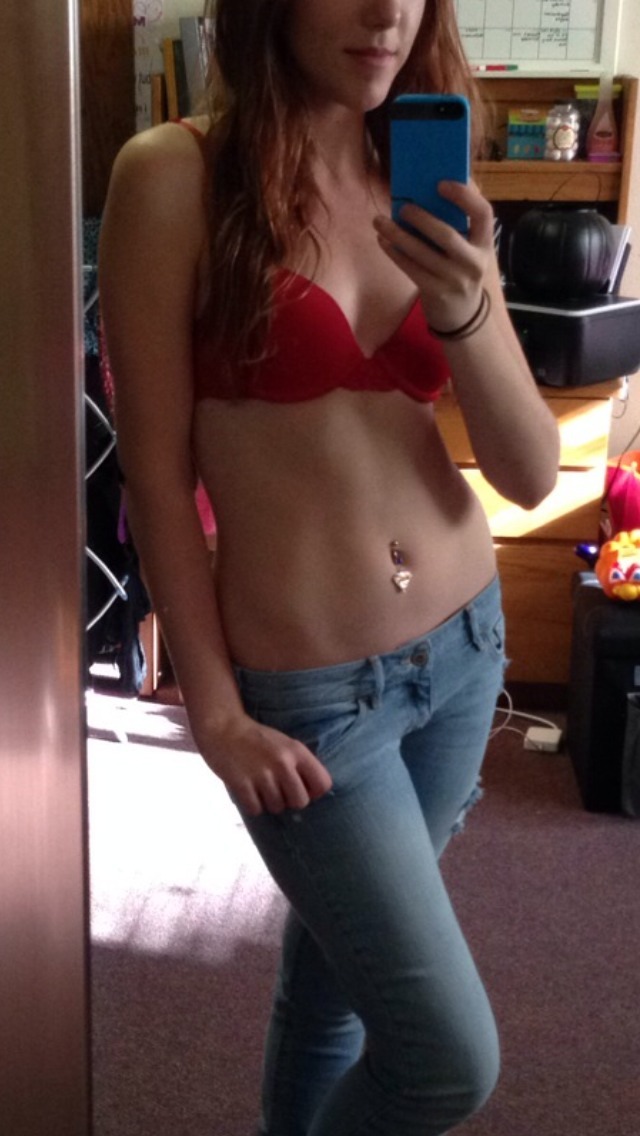 pretty-in-cum:  Shirts are overrated