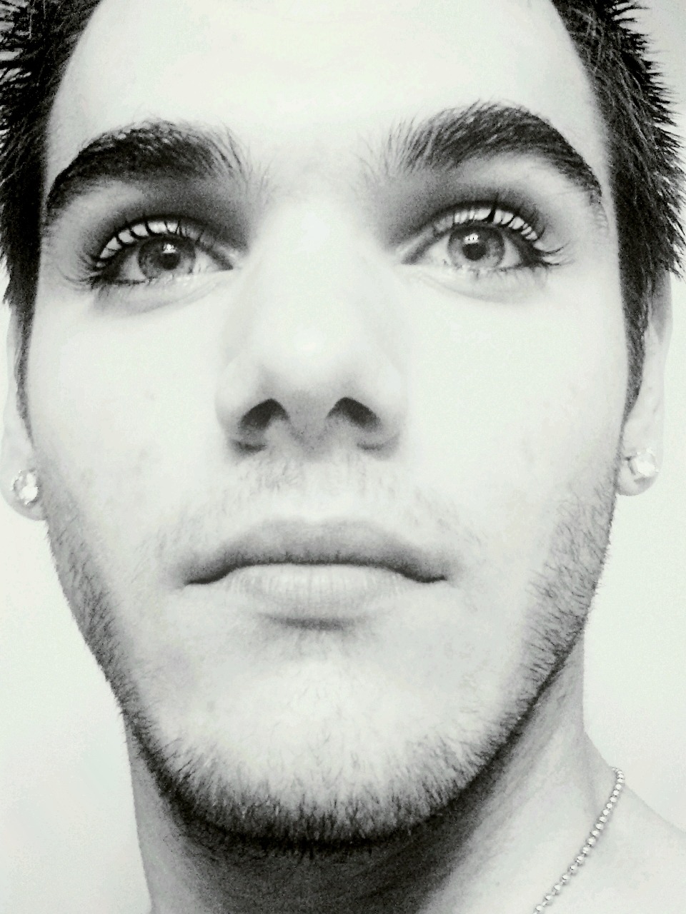 lunchboxer:  uncutdopeshow:  Oh my! Those eyes!  THIS GUY