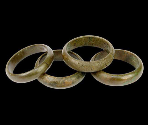 lamus-dworski:Various bronze and glass jewellery found in Poland, attributed to the Lusatian culture