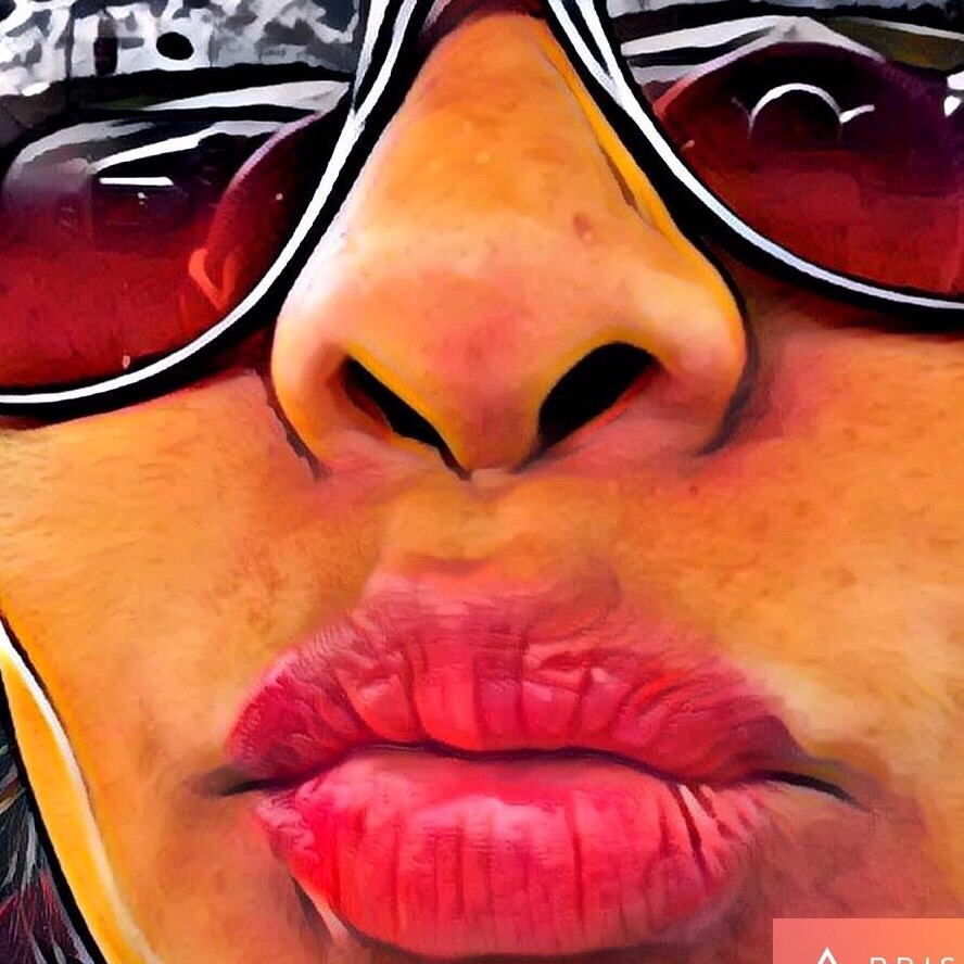 pinayprincessbeauty:  Happy Mouth Monday with some Prisma fun.💋💋💋