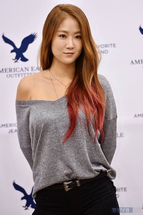 SoYou (Sistar) - American Eagle Outfitters Open Store Event Pics