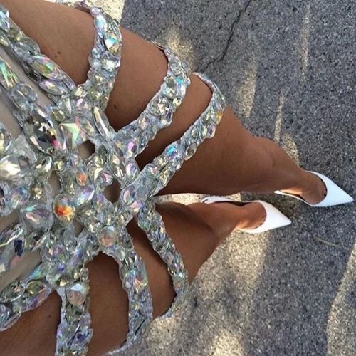Ohhhh how I adore this dress!  And the way the Estate servants look at Me when I