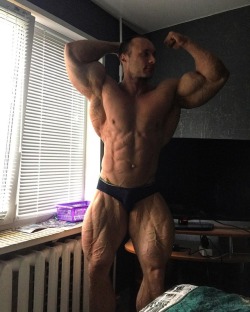 bodybodyman:  Nikita Tkachuk