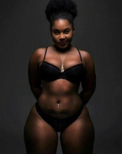 dumptruckthicc:  Soul Sista thick