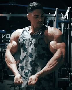 bornforbodybuilding:Andrei Deiu