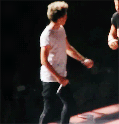 lewisandneil:  &ldquo;What female celebrity would you be?&rdquo; - x 