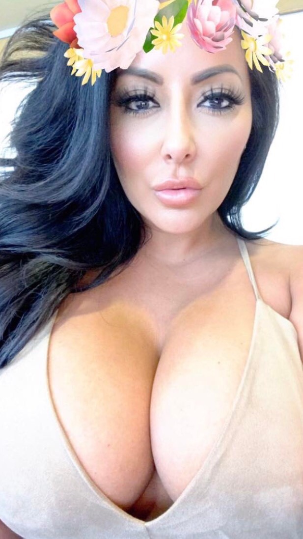 kiaramiarulestheworld:  Sigh …. perfection.