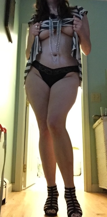thehappygals:  Good morning y'all!!! 😊💕💋 