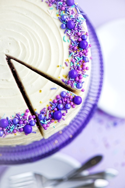 sweetoothgirl:  Purple Velvet Cake with Cream Cheese Frosting