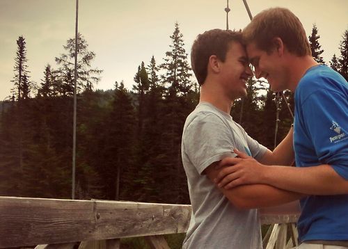 boyskisslove:  BOYSKISSLOVE. Your place to be! 