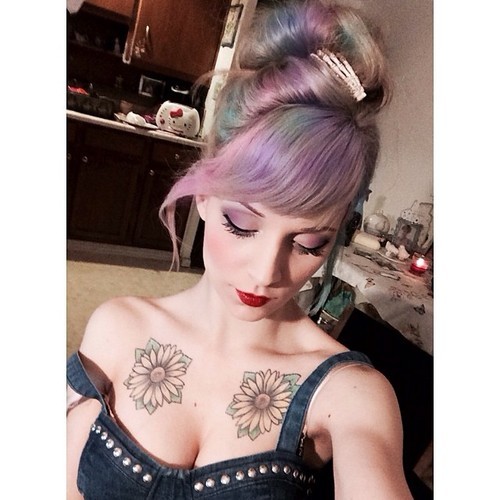 megandmrbig:  tattoo-babes:  mrsdevilla.tumblr.com  Pretty hair is pretty
