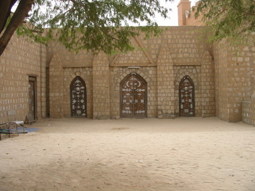 life—imitates—art: Timbuktu (Mali, Africa) was an important center for trade and islamic