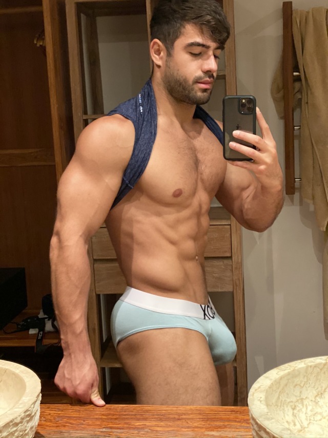 Porn photo man-in-charge: great bulge