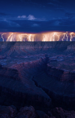 awkwardsituationist:  grand canyon. dan ransom