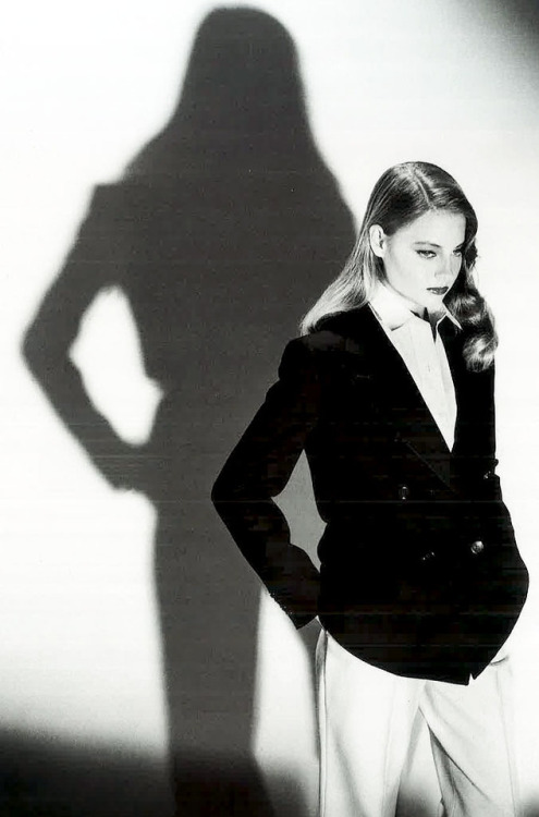mabellonghetti:Jodie Foster photographed byBob Kiss, 1980