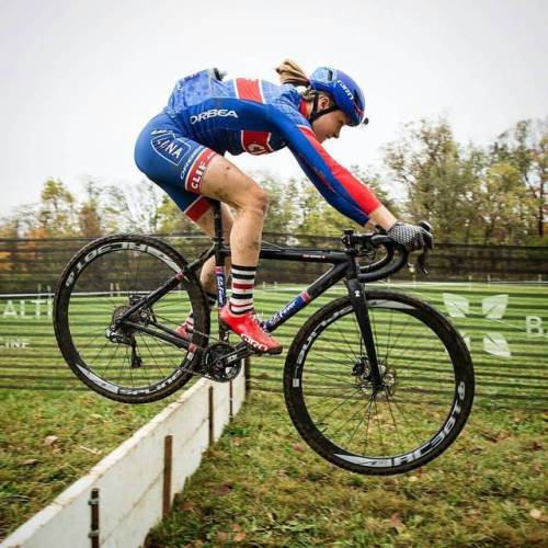 hizokucycles: #Repost from @tenspeedhero - “Ready to #cyclocross #cxfever @maghroch” #louisville #bu