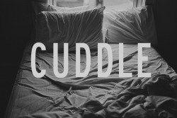 circolodellamorte:  Cuddle.