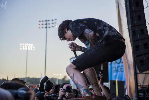 collinshill:  Bring Me The Horizon. by sadiefederspiel on Flickr. 