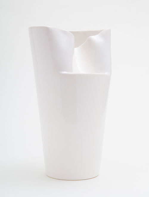 (via Six: A Series of Vases Inspired by Memories and Loss by Hadar Glick - Design