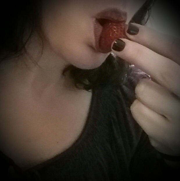 claimedjane:  Someone told me it was something about lips today?   