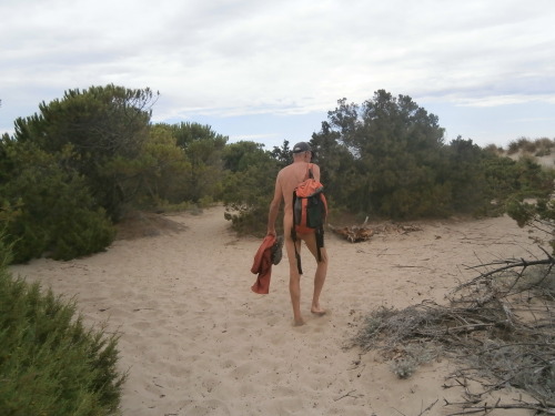 sexpornlvr:     meets on the beach 
