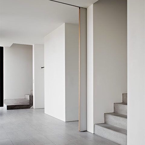 minimalismco:  a beautifully sparse space by architect thomas fabrinsky  #minimal #minimalist #minim