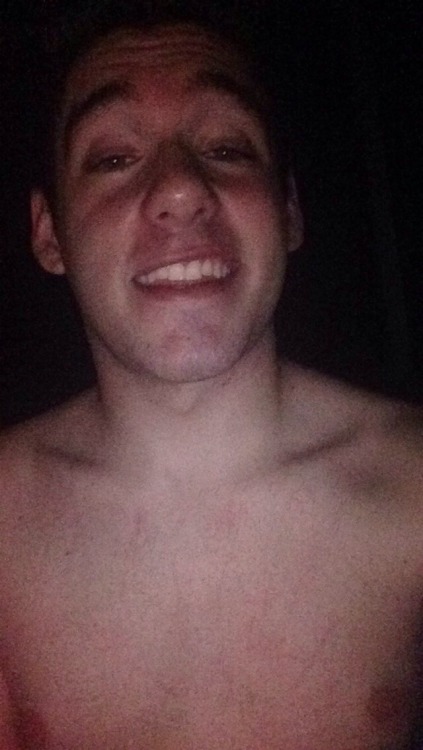 nowaybrose:Reblog me boys.