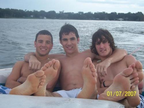 Porn Pics i-love-gay-feet:follow http://i-love-gay-feet.tumblr.com/