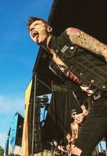 XXX nicolette-the-nocturnal:  Shots of Andy from photo