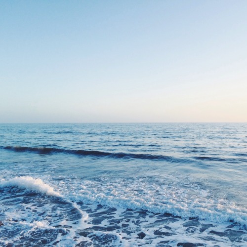 the-ocean-paradise:cxramels:poweur:cahle:+Calming⇢ boho / indie / fashion ⇠sunkissed & sandy